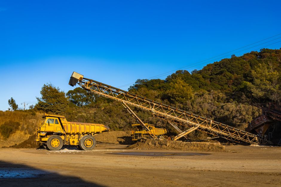 mining equipment supplier